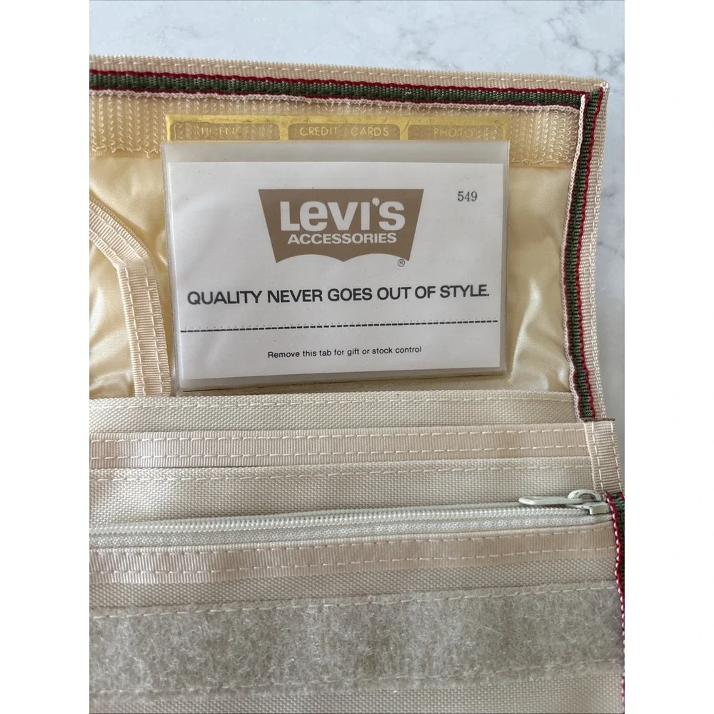 Vintage 90's Levi's Tan Orange Nylon Wallet 6